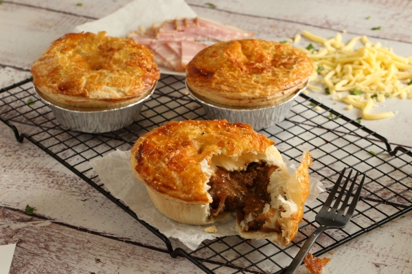 Posh Foods Tradie Beef Bacon & Cheese Pie 280g Each
