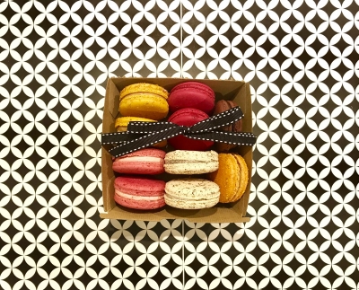 AFS Macaron Box 10 Pack (Note 36 Hrs Notice Required)