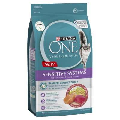 Purina One Dry Cat Food Sensitive Salmon 1.4kg