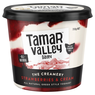 Tamar Valley Yoghurt Strawberries & Cream 700g