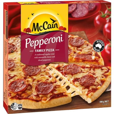 McCain Pizza Pepperoni Family Size 490g